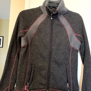 Women’s fleece jacket